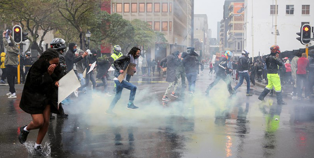  Archbishop Makgoba goes on the attack on corruption 